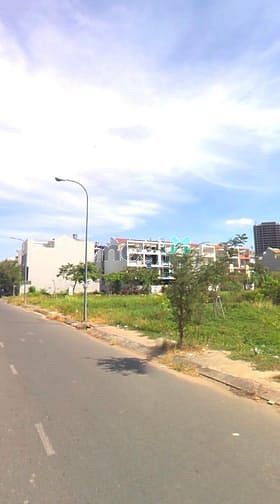 Hình ảnh Sang gấp lô đất MT Lê Hữu Kiều Q2,Lk Ubnd Q2 giá 7.2tỷ/120m2.