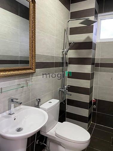 Hình ảnh Mb6623 nạp rút nhanh chóng Cmt8 Tân Bình ban công, full đồ gần CV Lê thị Riêng.