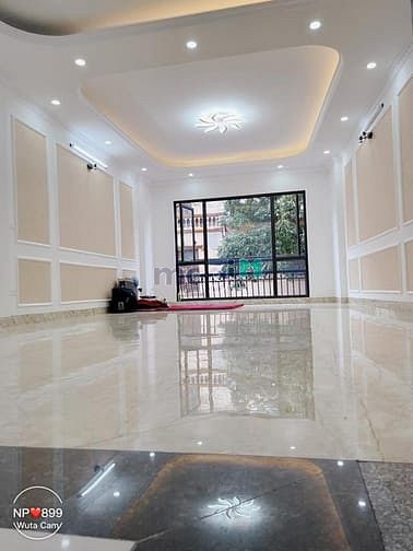 Hình ảnh Mặt Phố Trung Hoà Thông Sàn- Hâm Để Xe Siêu Vip