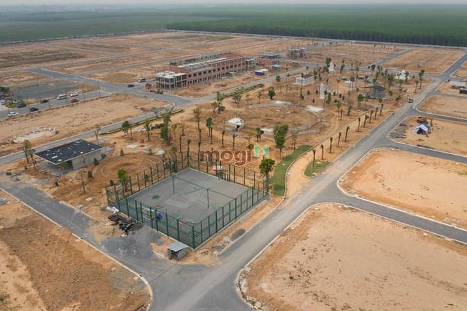 Hình ảnh Bán gấp đất nền cách sân bay Long Thành 2 KM, thổ cư 100%