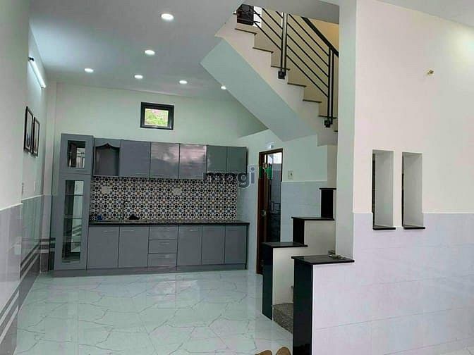Hình ảnh Quận 5, Lê Hồng Phong, 24m2, gồm 3 Tầng, 5.6 Tỷ.