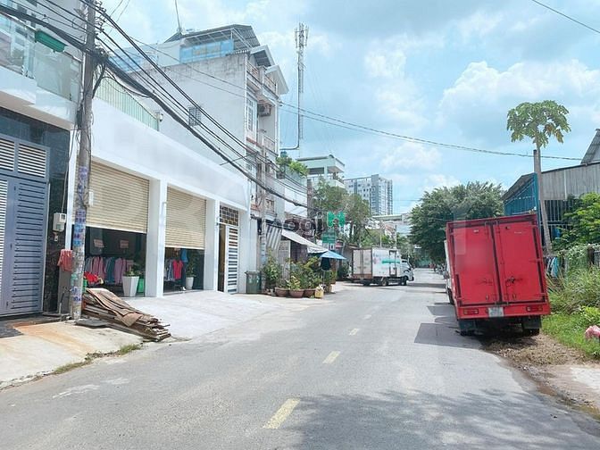 Hình ảnh Bán gấp lô góc 110m2, 815 triệu, bà triệu, hóc môn