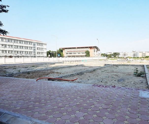 Hình ảnh Cần bán Đất mặt phố Võ Quý Huân 100m2, mt 5,6 m, vuông vắn, sđcc