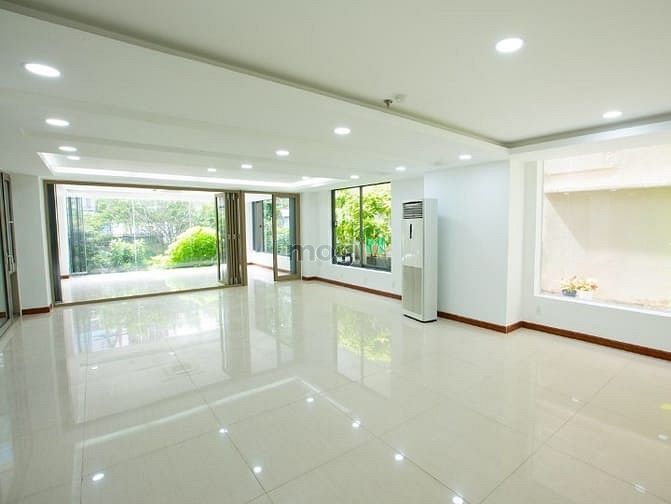 Hình ảnh Cho thuê nhà mặt tiền 97A Phạm Văn Hai gần chợ Phạm Văn Hai