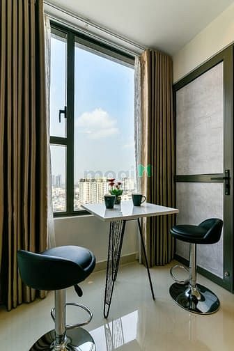 Hình ảnh Cho thuê Studio River Gate 30m2 full nội thất, giá chỉ 8.5 Tr