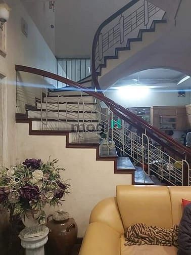Hình ảnh Bán nhà Tôn Đức Thắng 78m 5 tầng 7tỷ6.