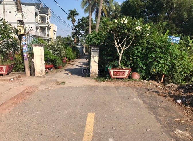 Hình ảnh Bán Gấp đất 127.5m2 thổ cư, lộ giới 20m, gần sông Sài Gòn
