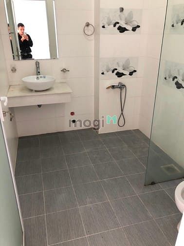 Hình ảnh Cho thuê nhà 71C Phan Đăng Lưu, Phường 7, Phú Nhuận