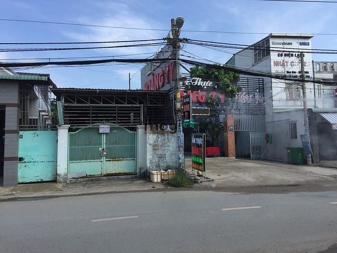 Hình ảnh Cần tiền bán nhà và đất thổ cư 100%, SHR, giá tốt ở Hóc Môn