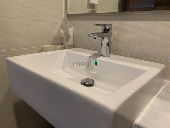 Hình ảnh Cần cho thuê gấp OT Saigon Royal