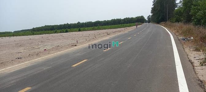 Hình ảnh Đất cạnh sân bay & KCN Lộc An chỉ 375tr/nền (50%) , SHR , XD tự do