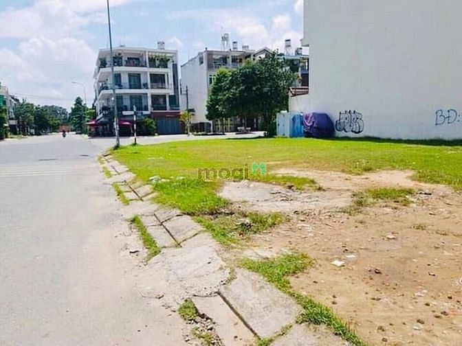 Hình ảnh Bán đất trong KDC Phong Phú Bình Chánh 100m2 giá 900tr đã có sổ