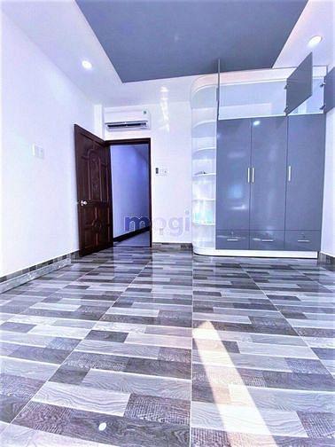 Hình ảnh Cho thuê nhà 51D Cao Thắng, Phường 3, Quận 3