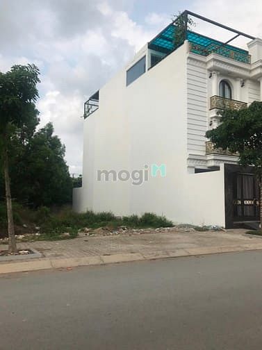 Hình ảnh Tôi cần bán gấp miếng đất trong KDC Bình chánh gần aeon bình tân-SHR