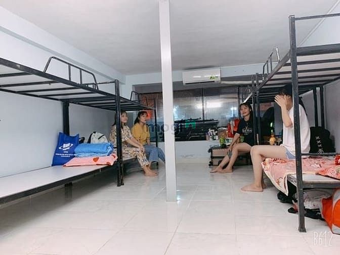 Hình ảnh KTX 700k bao điện nước net máy lạnh