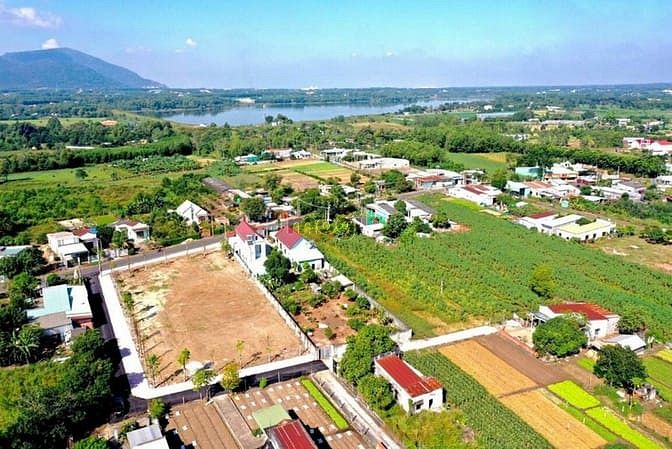 Hình ảnh Cơ hội cuối cùng lô mặt tiền đường lớn A2