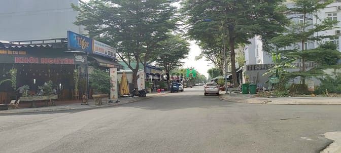 Hình ảnh Mua ngay 100m2 đất MT Hà Huy Giáp, Q.12 - sổ riêng, có 5 lô giá 2.7 tỷ