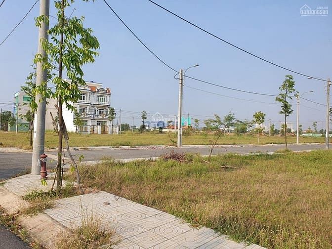 Hình ảnh Bán gấp lô đất MT QL50 Đa Phước, 100m2 vị trí đẹp SHR giá mềm chỉ900tr