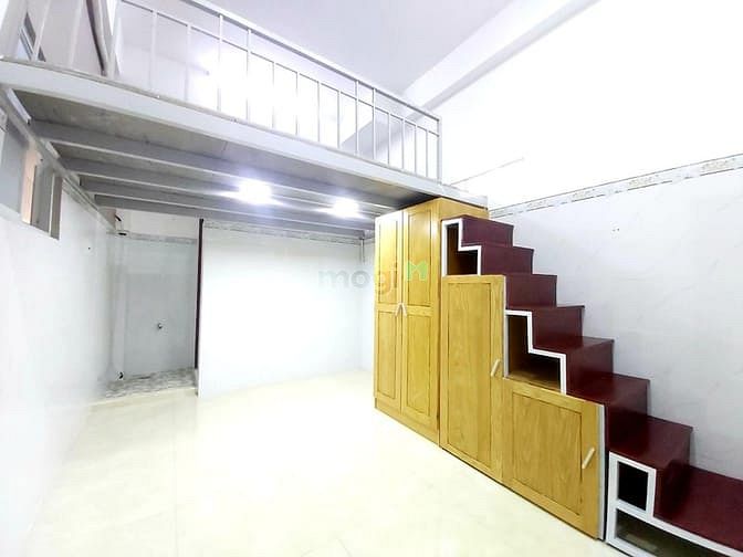 Hình ảnh 🏵️Phòng Cao Cấp Gác Lững Mới Xây, Gần CV Đầm Sen