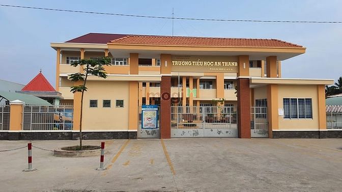 Hình ảnh Bán đất Thổ cư 8x18 view sông Bến Lức