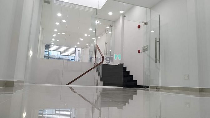 Hình ảnh Cho thuê nhà Mới 229A Trần Hưng Đạo, Quận 1
