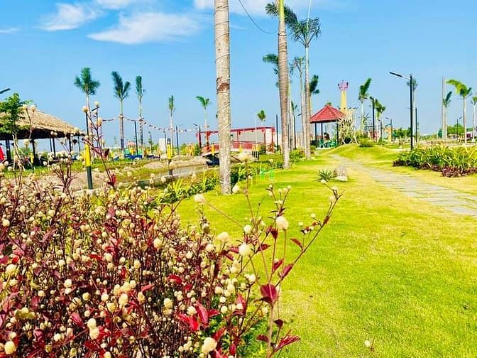 Hình ảnh Bán gấp lô đất đẹp 100m2 MT Nguyễn Trung Trực giá 500tr SHR