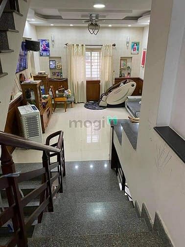 Hình ảnh Bán nhà hẻm 493a cách mạng tháng 8 quận 10 38m2 chỉ 5.2 tỷ.
