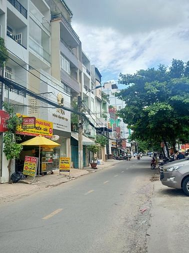 Hình ảnh Bán gấp một CĂN DUY NHẤT! Quận 10 thu nhập 75 tr/ Tháng