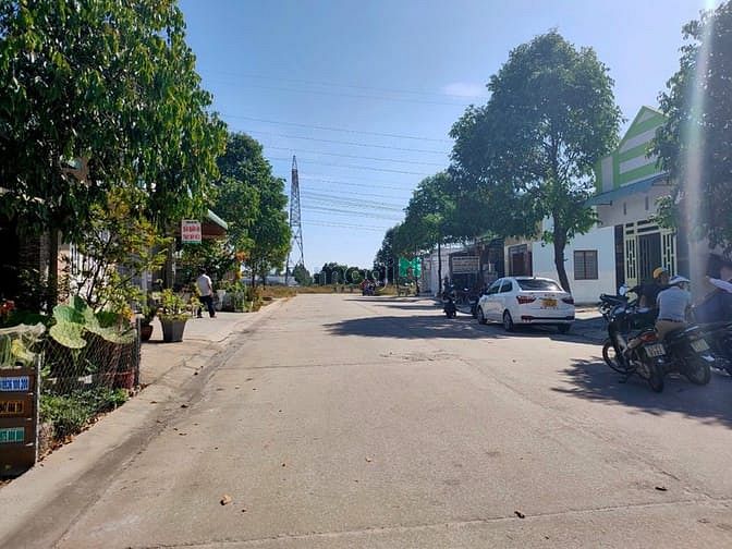 Hình ảnh Cần gấp Số tiền lớn nên bán rẻ lại miếng đất và nhà trọ mới xây, SHR