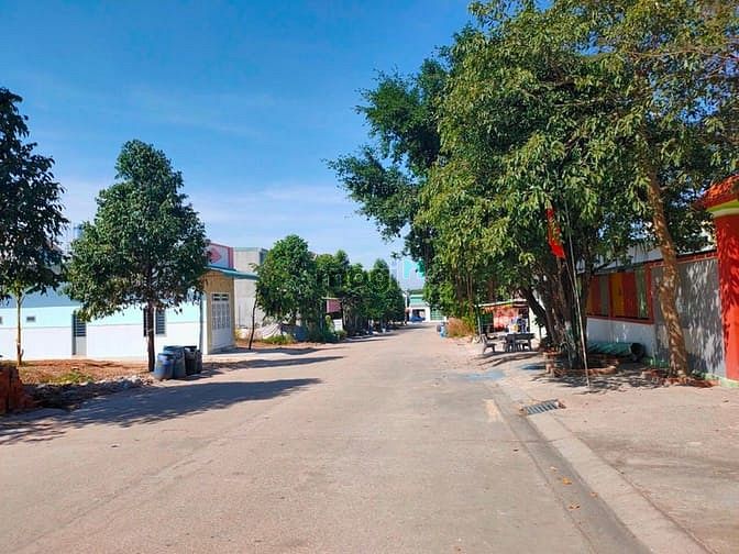 Hình ảnh Cần gấp Số tiền lớn nên bán rẻ lại miếng đất và nhà trọ mới xây, SHR