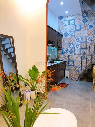 Hình ảnh Hẻm xe hơi	130	Lạc Long Quân	65m2	Giá cực sốc