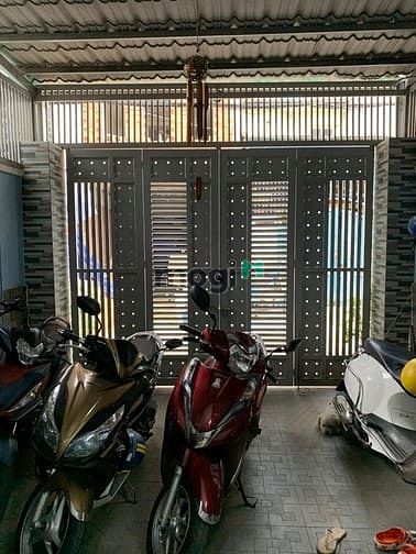 Hình ảnh (Bình Tân) Nhà đẹp, vị trí tốt, dân cư đông , 2 lầu chỉ 2,470Tỷ SHR