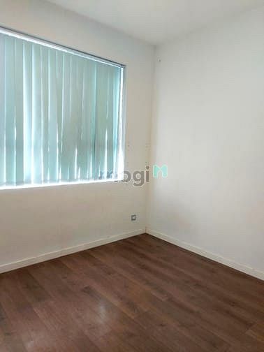 Hình ảnh Cho thuê căn góc, 3PN view sông gió mát, có sẵn rèm. Giá 8tr/th