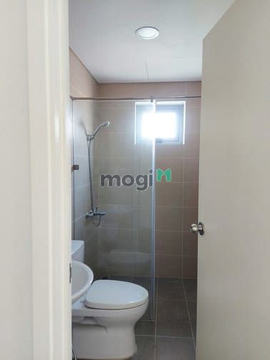 Hình ảnh Cho thuê căn góc, 3PN view sông gió mát, có sẵn rèm. Giá 8tr/th