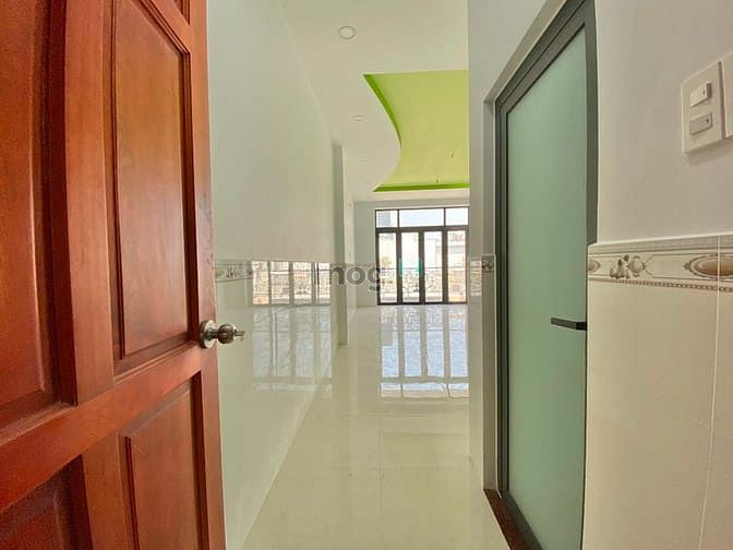 Hình ảnh Phòng mới xây nội thất cơ bản Thủ Đức