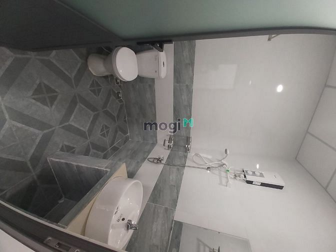 Hình ảnh Phòng có nội thất mới xây gần ngã tư Thủ Đức