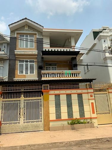 Hình ảnh Biệt Thự mới có hầm Khu V.I.P Ao Sen Tên Lửa, Bình Tân - 10x20