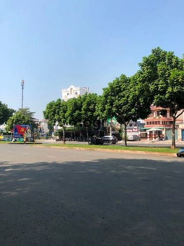 Hình ảnh Nhà 2 mặt tiền Vành Đai Trong 2000m2 - 16 phòng