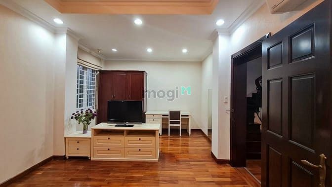 Hình ảnh Cho thuê nhà 339C Cao Thắng, Phường 12, Quận 10