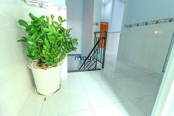 Hình ảnh nhà mới gần trường cấp 2 Lê Thánh Tôn Đ. số 17, q7 - 40m2.
