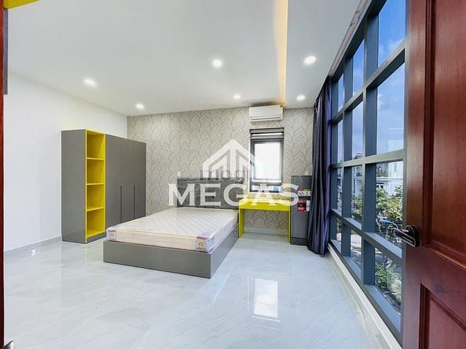 Hình ảnh Chung cư mini đầy đủ nội thất mới xây Lý Chiêu Hoàng cửa sổ ban công