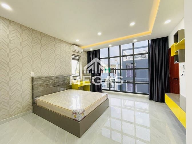 Hình ảnh Chung cư mini đầy đủ nội thất mới xây Lý Chiêu Hoàng cửa sổ ban công