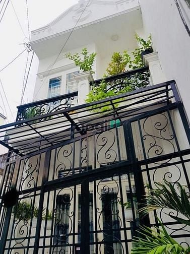 Hình ảnh 3.7 tỷ xách vali ở ngay nhà trung tâm Tân Bình