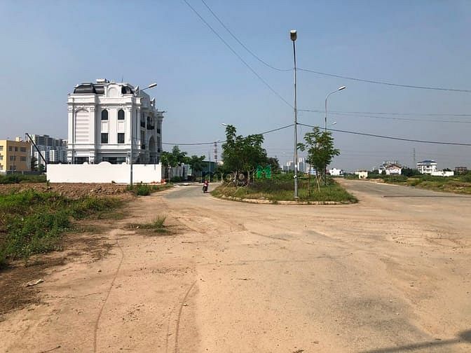 Hình ảnh Bán nền biệt thự d.án Phú Nhuận Phước Long B quận 9, đ.diện TTTM, 57tr