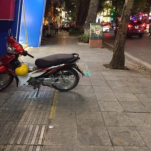 Hình ảnh Cho thuê cửa hàng phố Bà Triệu