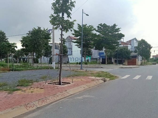 Hình ảnh Bán Gấp Lô Đất Trung Tâm Thủ Dầu Một - Sổ Riêng Thổ Cư Hết Đất