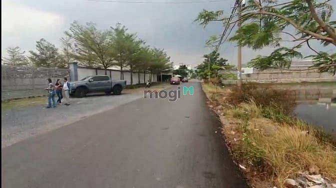 Hình ảnh Bán 2500m2 đất có 1500m thổ cư Hocmon.
