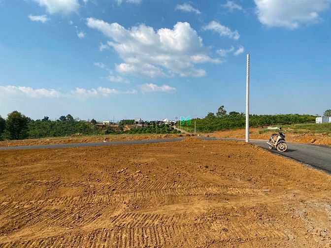 Hình ảnh Bán đất giá rẻ tại Bình Phước, giá 292triệu/1000m2.