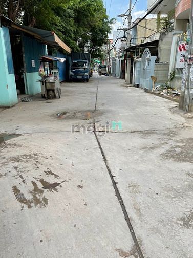 Hình ảnh Đất 1000m2, có sẵn 300m2 kho, hẻm xe tải Tỉnh Lộ 10, Bình Tân