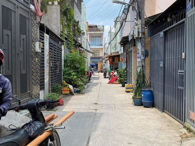 Hình ảnh Ccg bán nhà hẻm 413/ Lê Văn Quới , BTĐA , Bình Tân , hẻm 4m thông